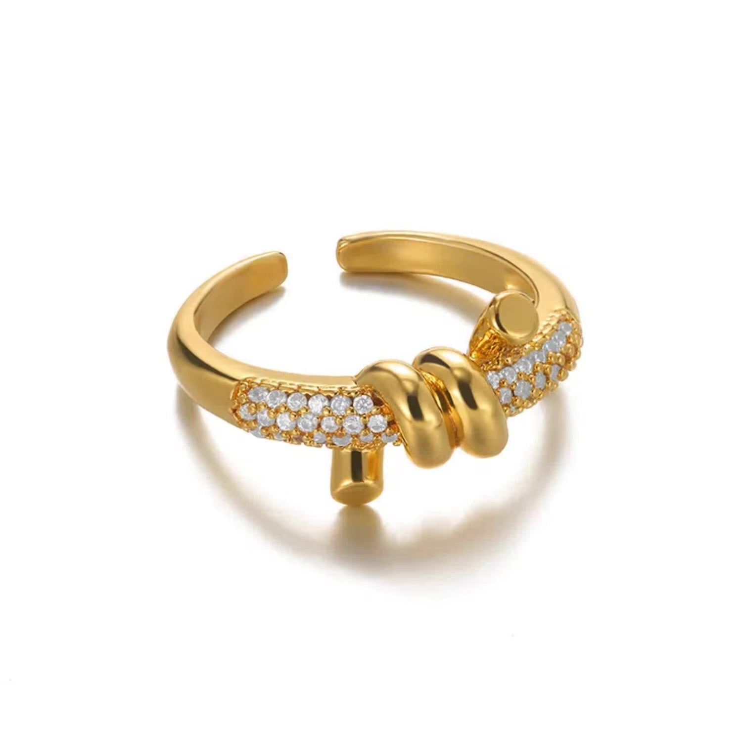 Twisted crystal ring ￼