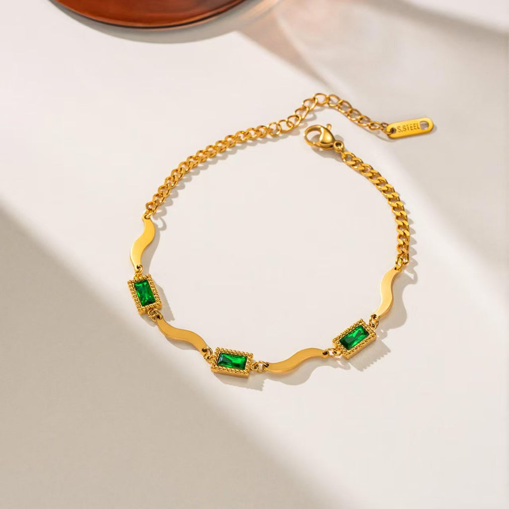 Nova charm bracelet