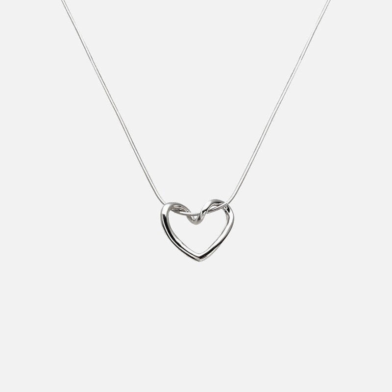 Heartline necklace