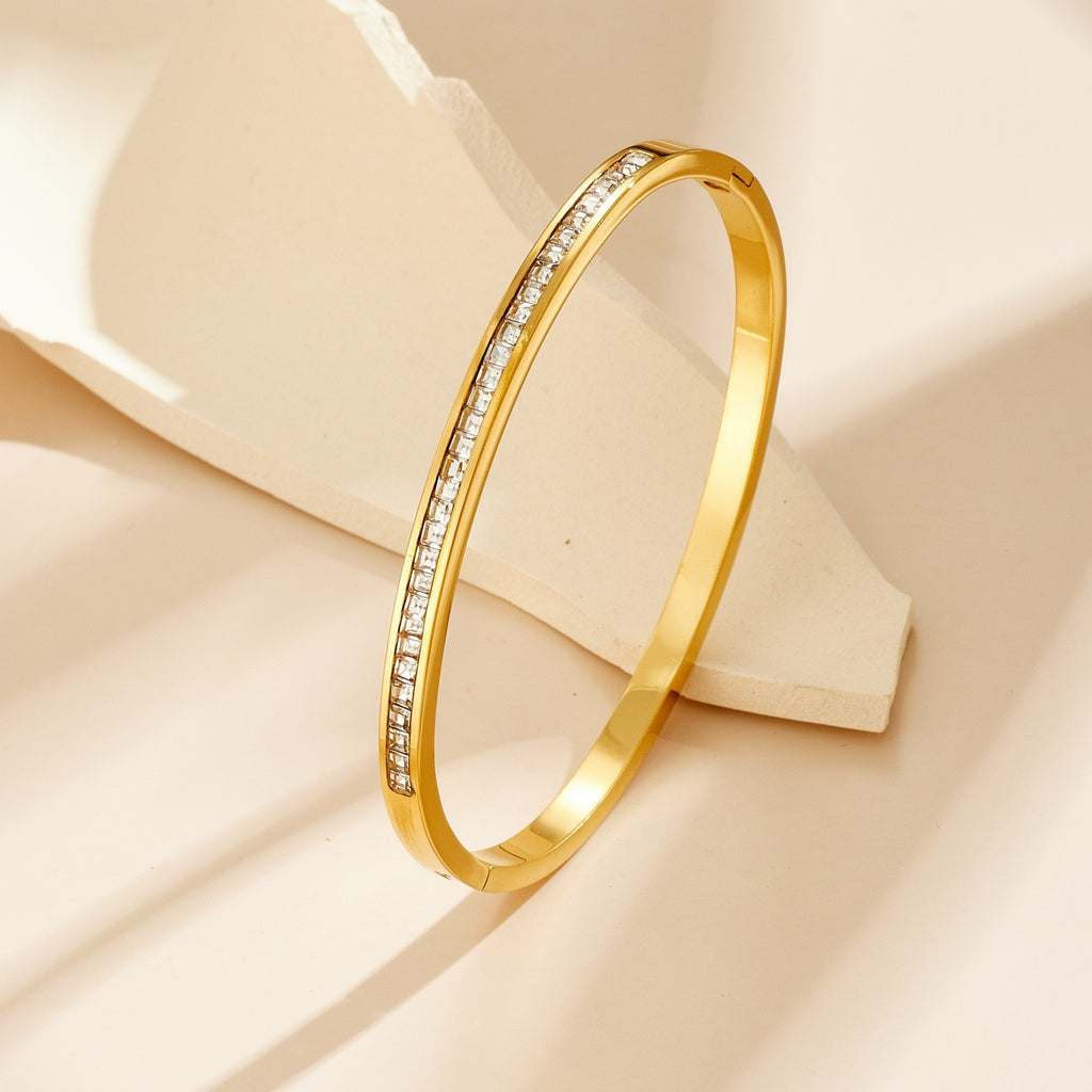 Crystal bangle ￼