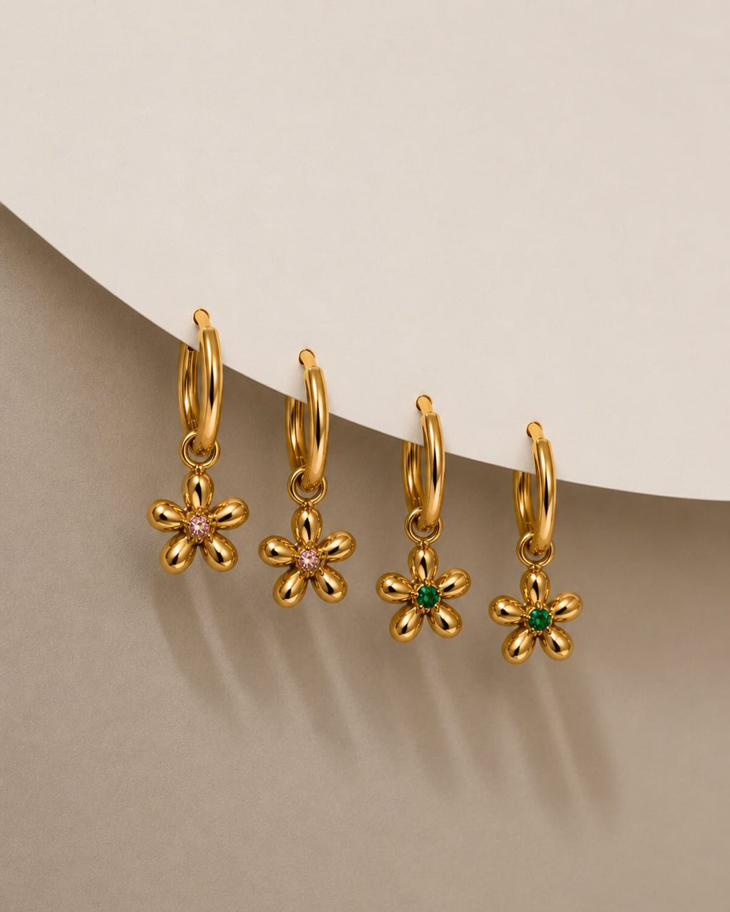 Mini flower earrings