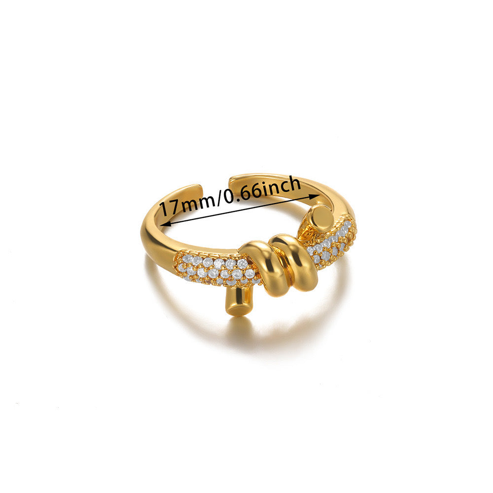 Twisted crystal ring ￼
