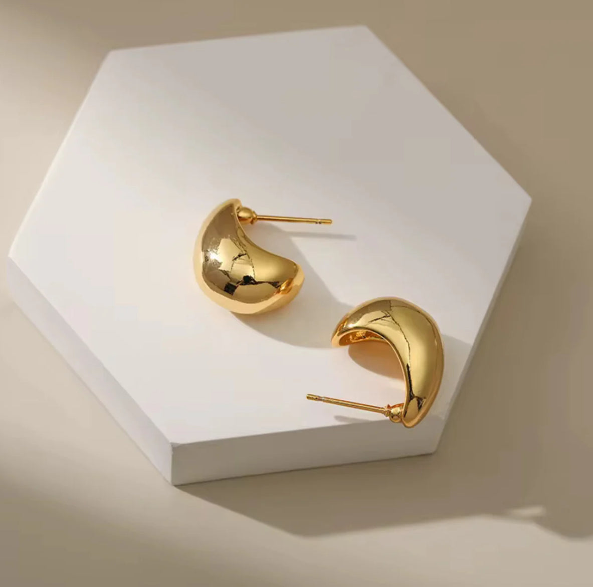 Golden Drape earrings
