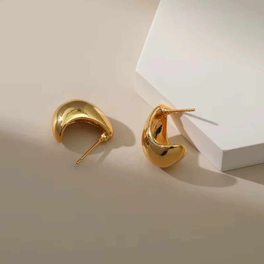 Golden Drape earrings