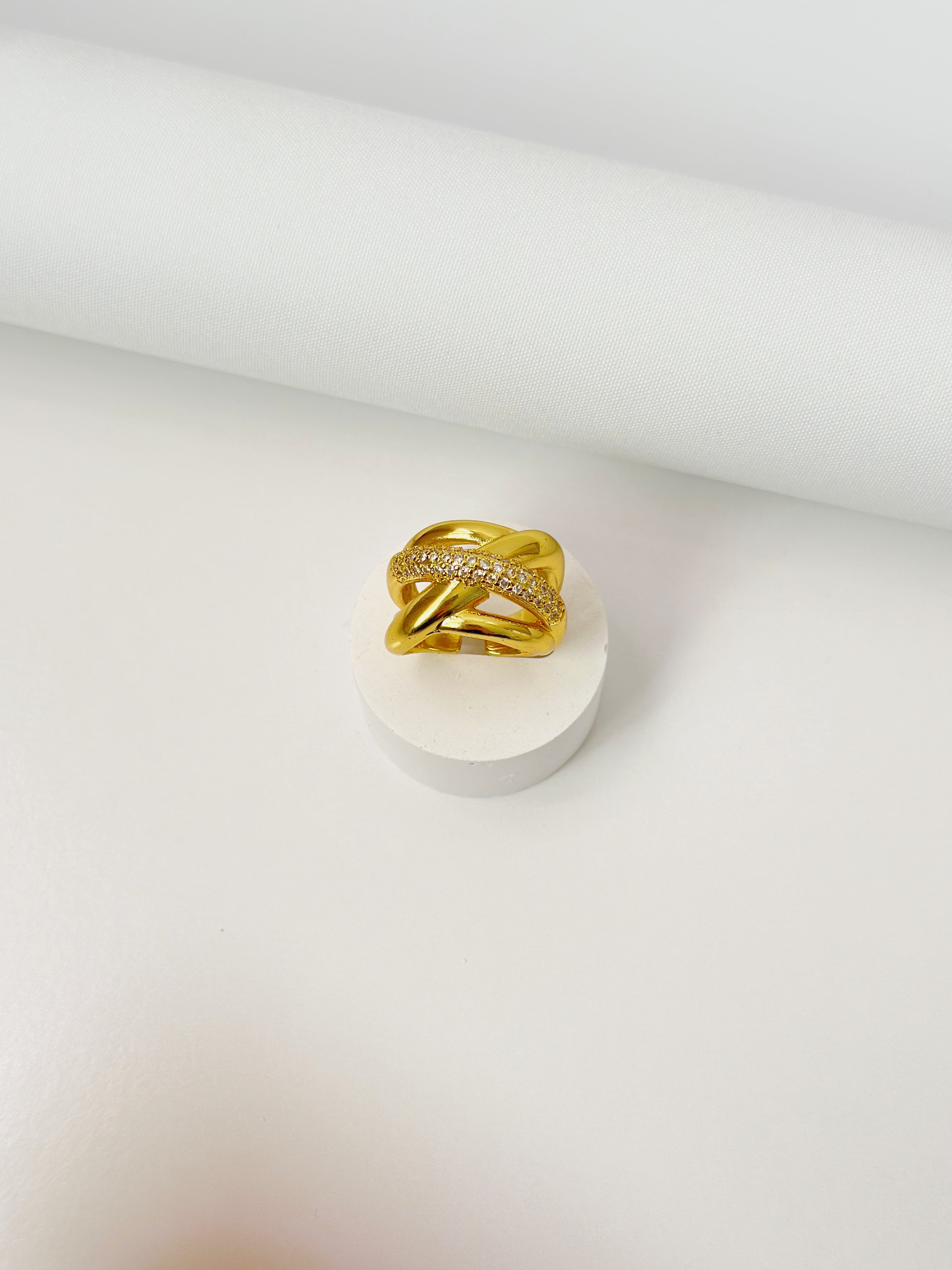 Crossover Zircon Ring